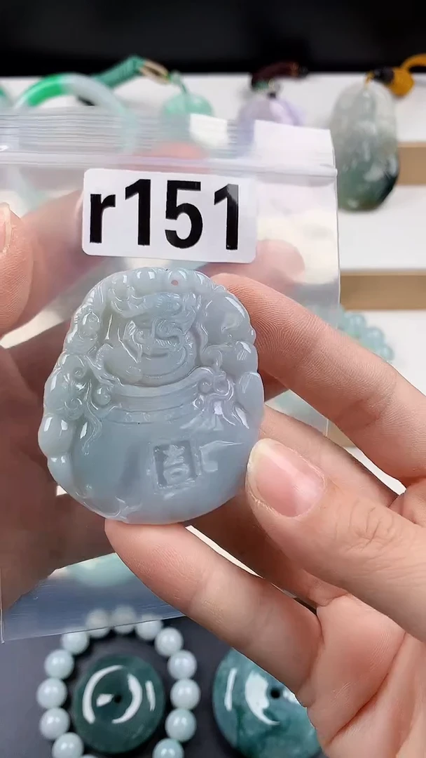 颈饰未镶嵌翡翠天然翡翠吊坠挂件