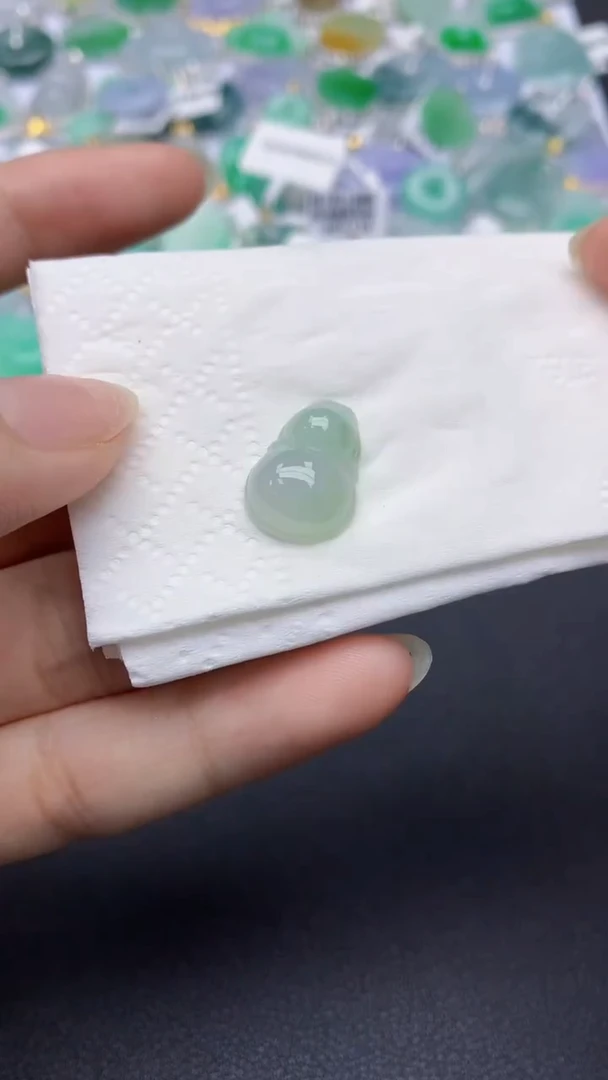 翡翠未镶嵌颈饰天然缅甸a货翡翠