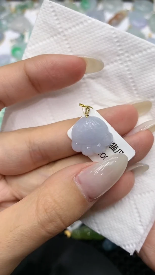 颈饰18K金镶嵌翡翠111111111111