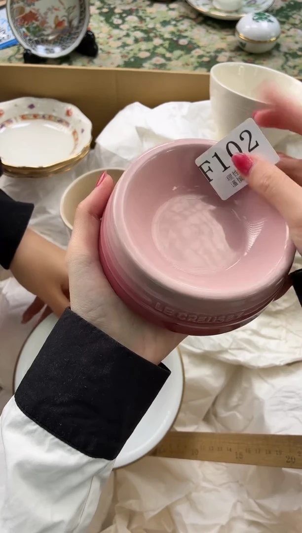 瓷片然*       F102