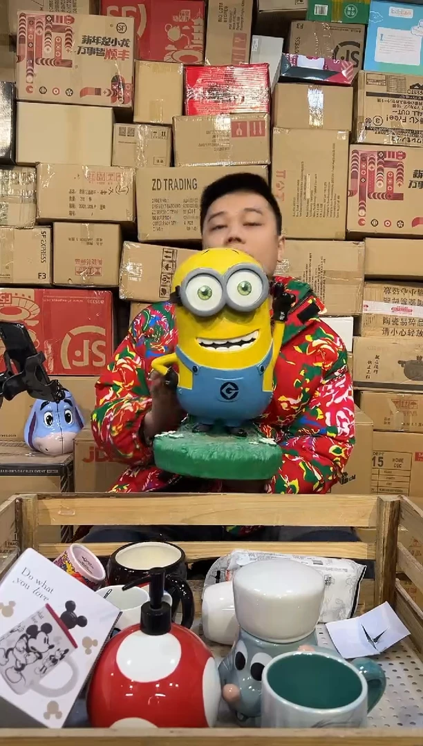 【闪购商品】杯树脂H-01大钱罐摆件