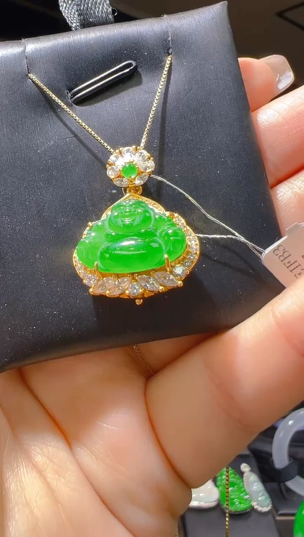 【闪购商品】翡翠吊坠(赠链)银S925镶嵌（赠金链）(多样性发货)002