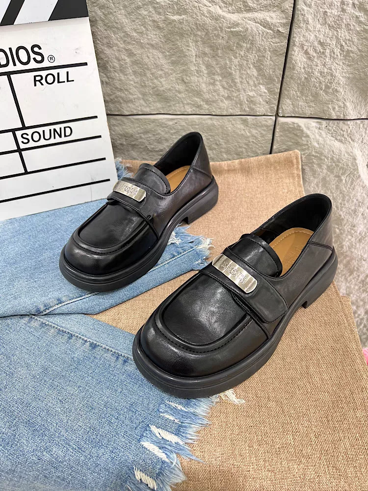 百搭通勤小皮鞋254310-001 35架（4）