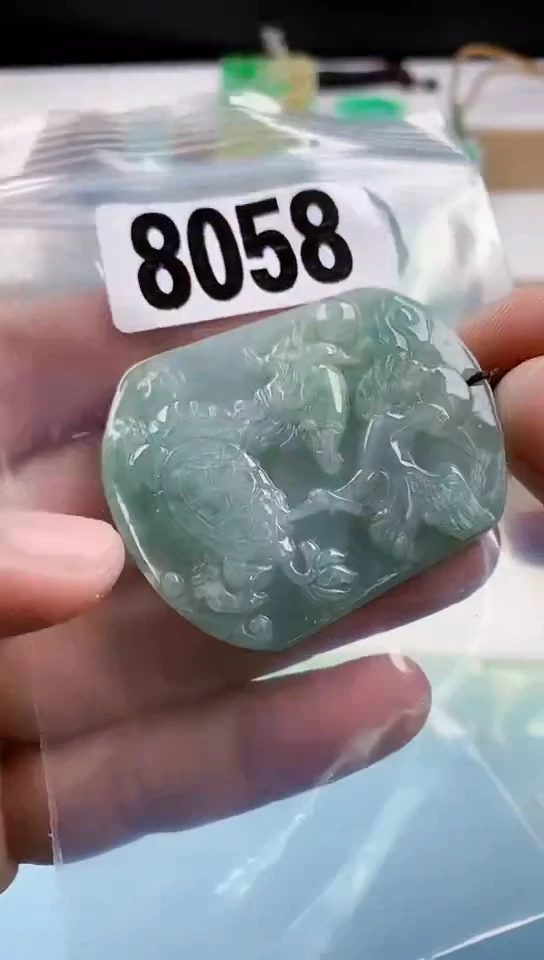 【闪购商品】翡翠挂件未镶嵌天然翡翠吊坠挂件