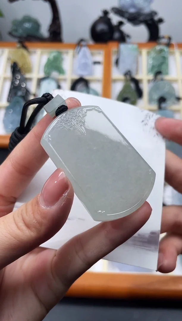 颈饰未镶嵌翡翠无事牌