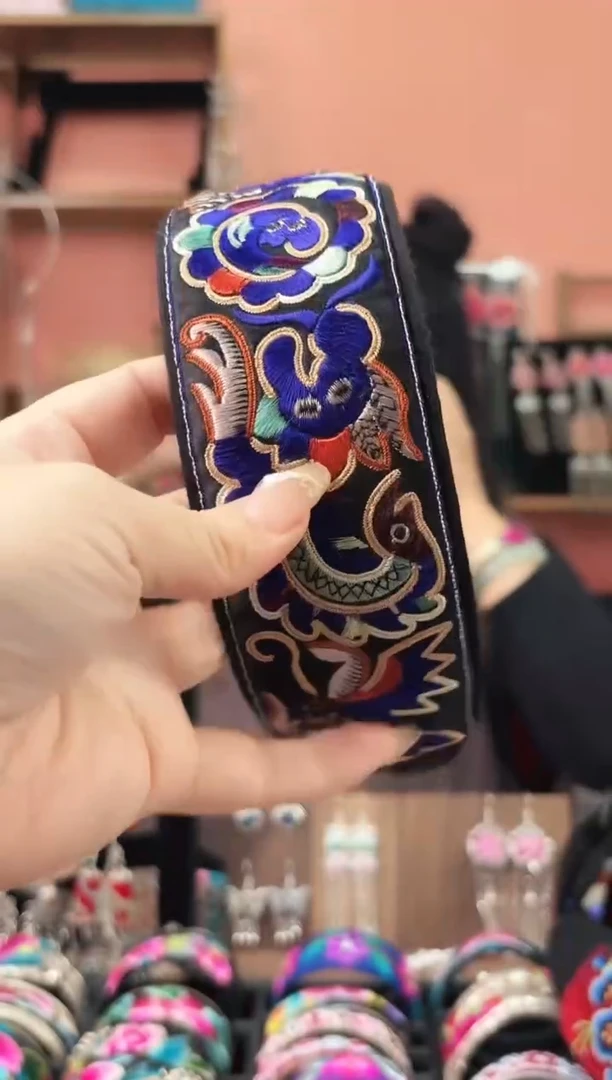 织绣艺枝独绣手工饰品275