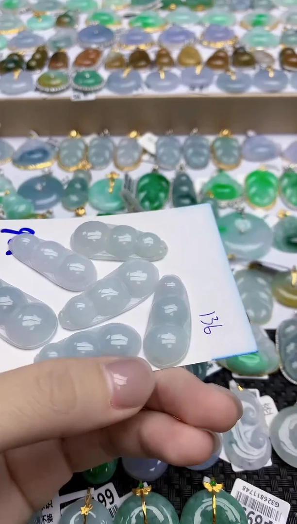 【闪购商品】翡翠颈饰未镶嵌多样性发其一