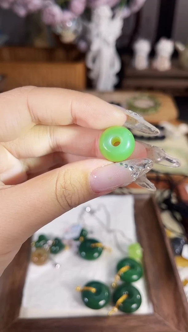 吊坠(不含链)未镶嵌和田玉多样性发货其一