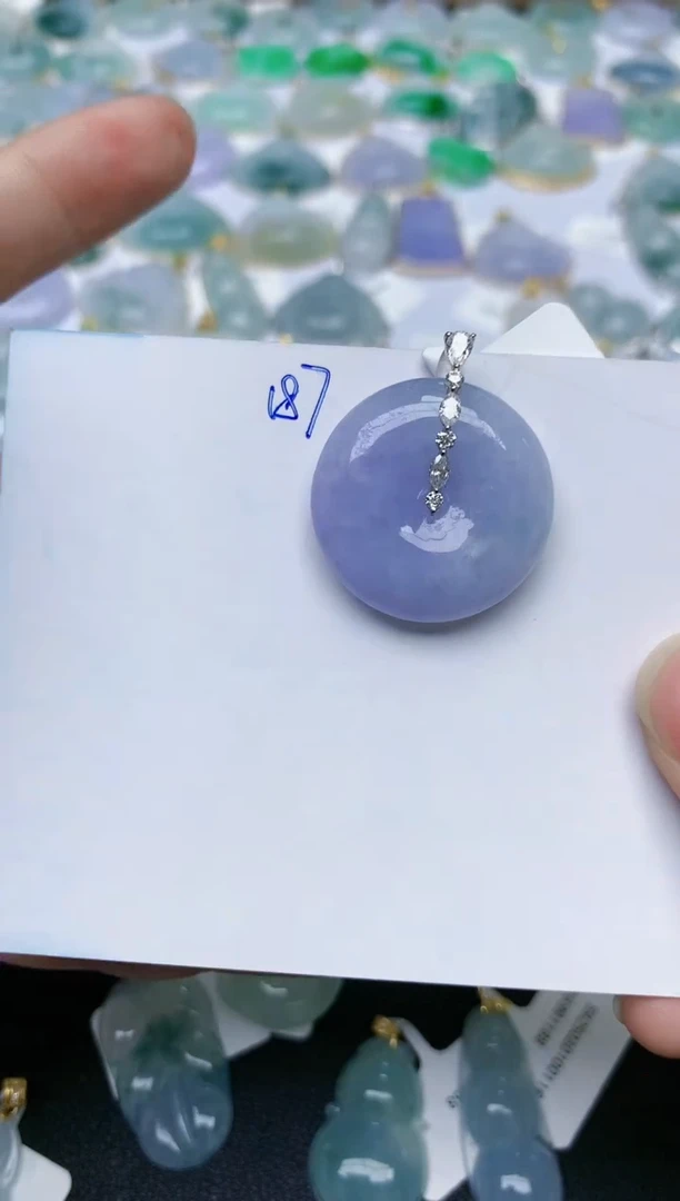 【闪购商品】翡翠颈饰18K金镶嵌天然翡翠A货    