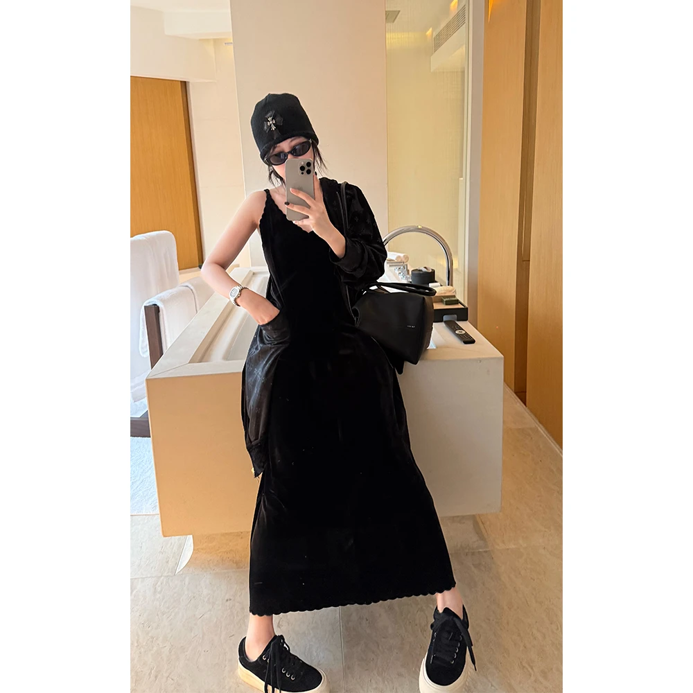 LA CALLA绣花边V领丝绒连衣裙OY-MZ5694