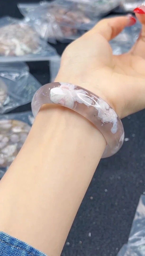 未镶嵌手镯石英质玉瑾圈口（赠品镯心）