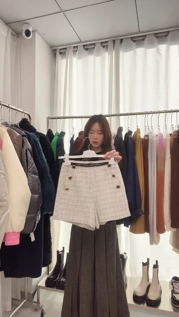 编号027  YCH 62到64腰围 短裤 一口价  详情咨询直播间