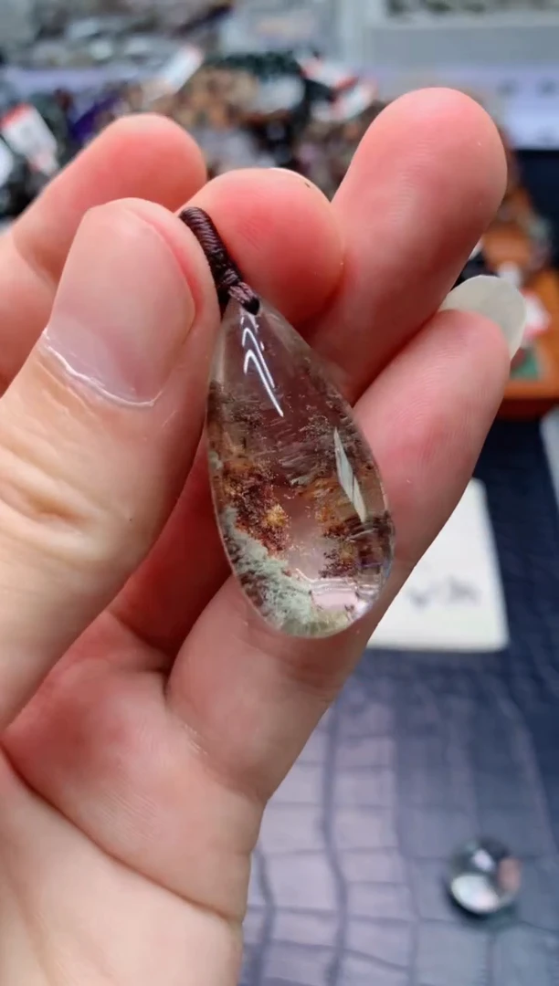 未镶嵌吊坠(赠链)水晶32
