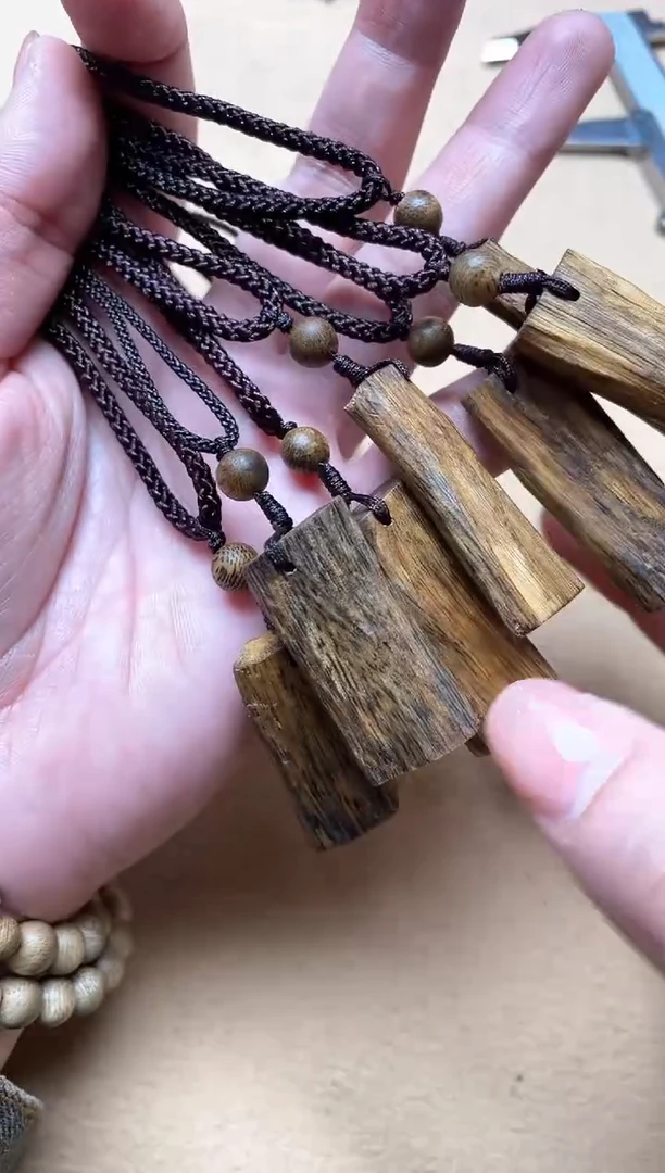 【闪购商品】沉香吊坠棋楠红金倪吊坠多样性发其一