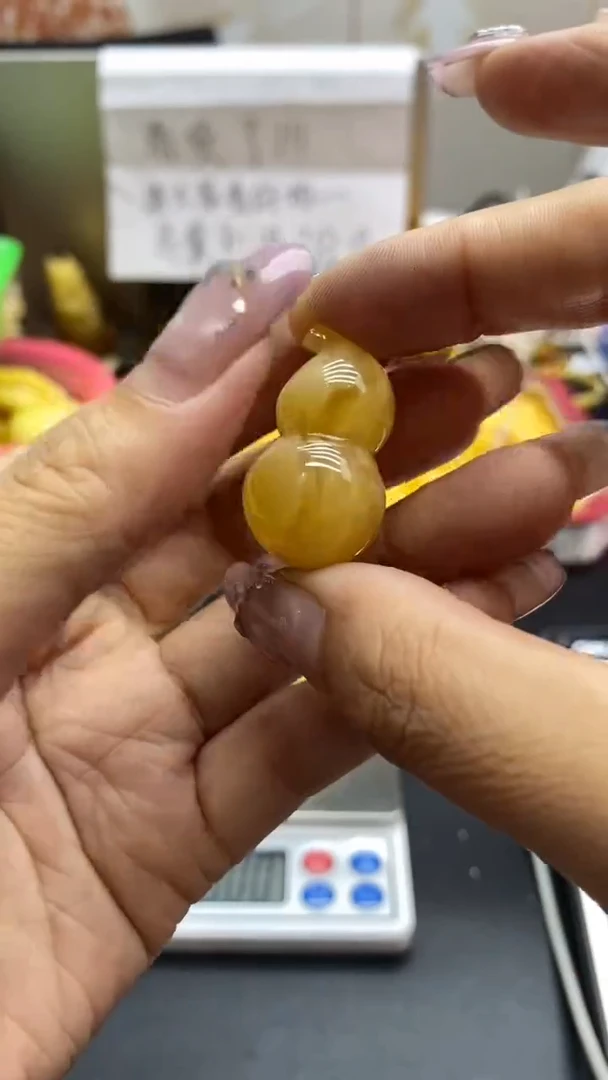 琥珀未镶嵌珠宝奇石1841