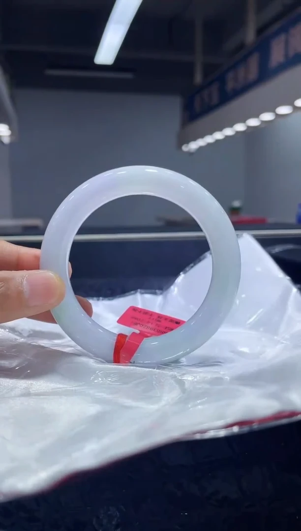 未镶嵌手镯翡翠15