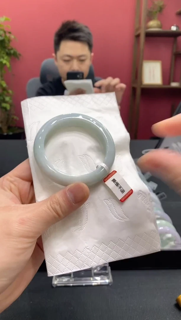 【闪购商品】翡翠手镯未镶嵌00003415