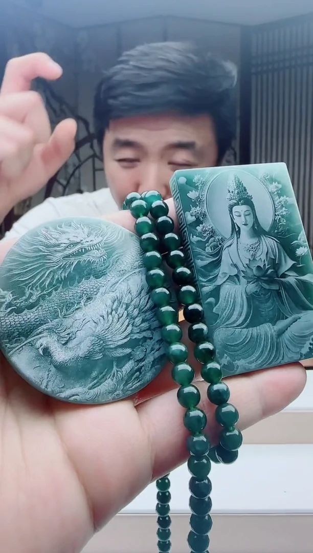 颈饰未镶嵌翡翠多样性发其一