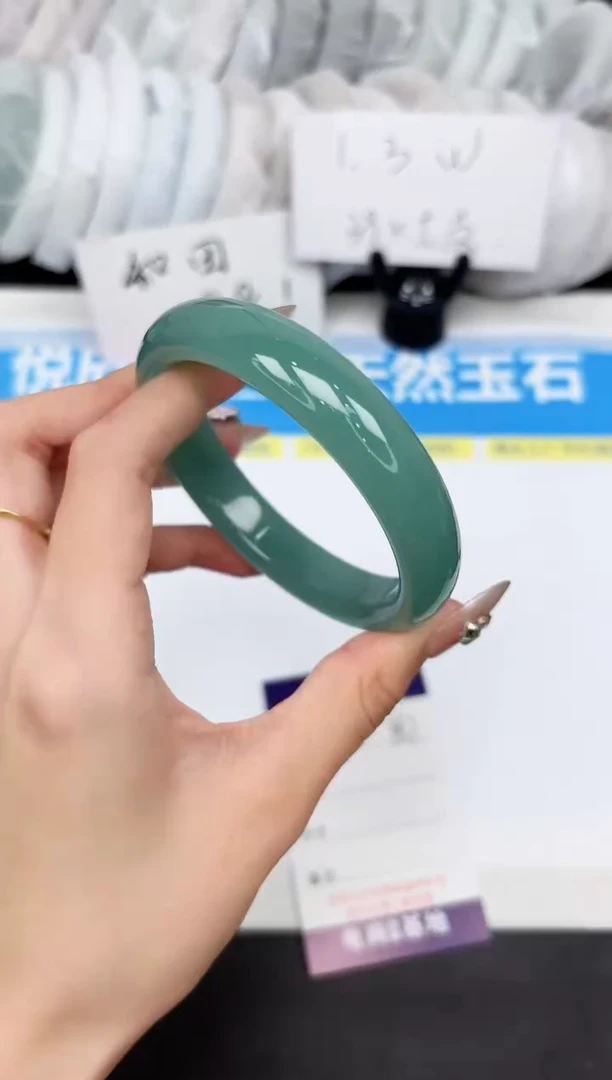 石英质玉手镯未镶嵌187-60.4
