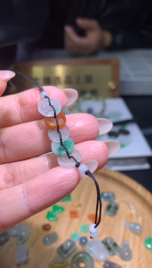 【闪购商品】翡翠挂件未镶嵌净货