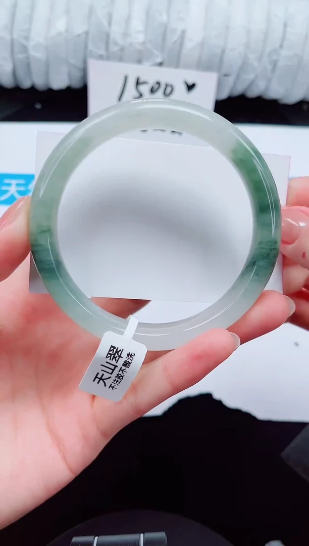 未镶嵌手镯石英质玉16-62/63