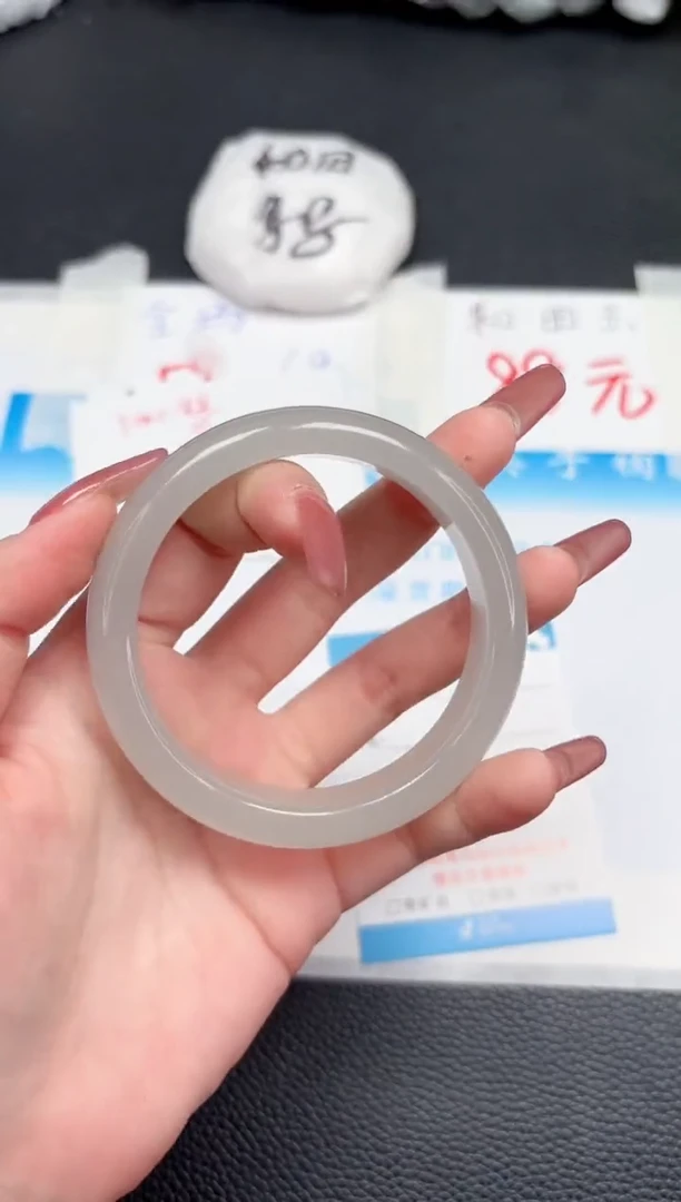 【闪购商品】石英质玉手镯合金106-59.9