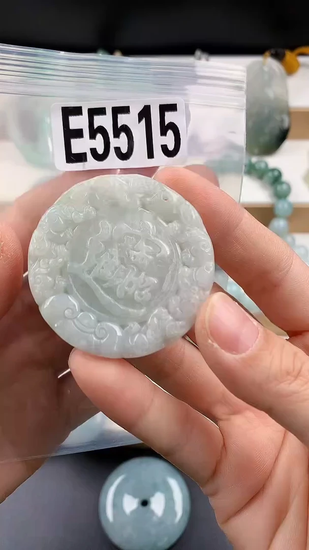 颈饰未镶嵌翡翠天然翡翠吊坠挂件