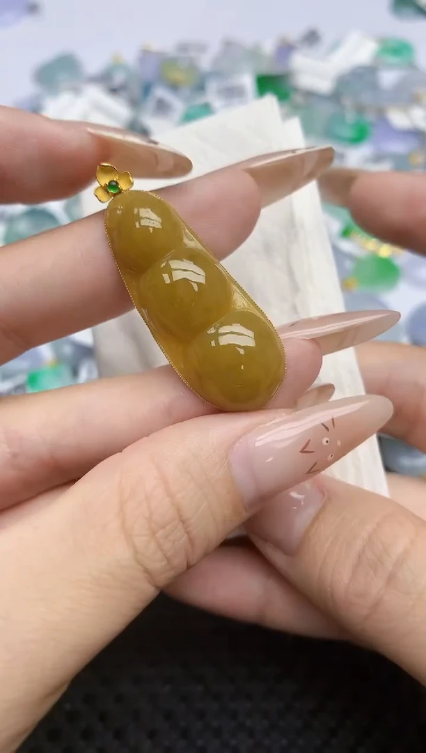 翡翠18K金镶嵌颈饰618   天然翡翠A货