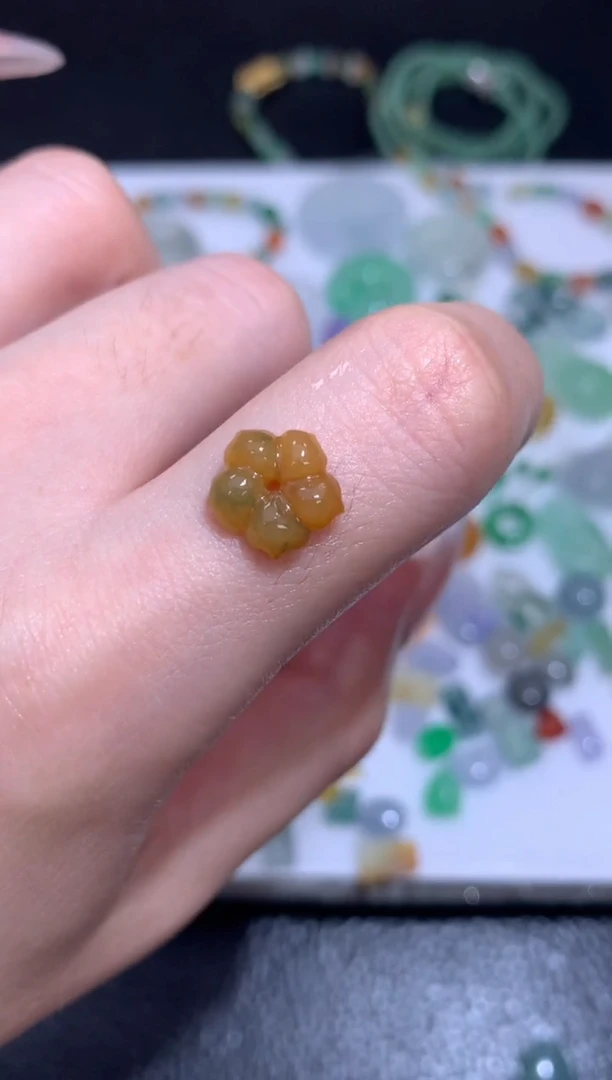 未镶嵌定制翡翠花花