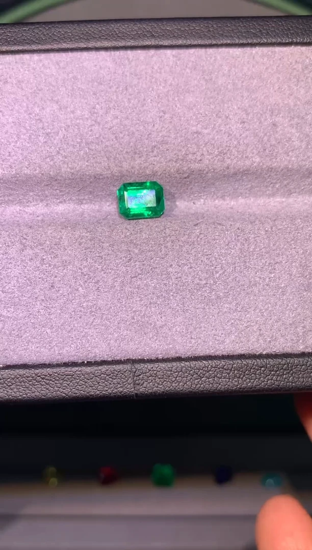 裸石祖母绿1.65ct赞比亚VVG微油吉尔德
