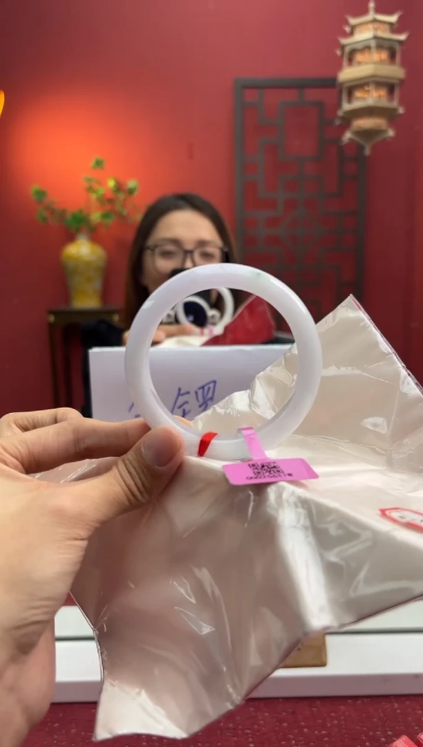 未镶嵌手镯翡翠翡翠手镯1