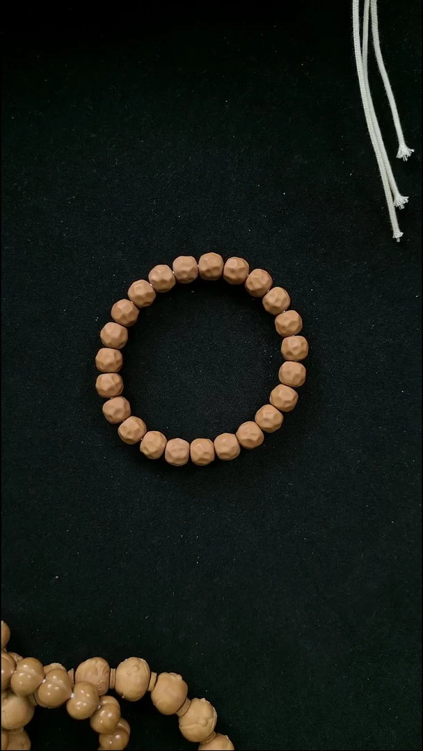 吊坠猴头核桃柔光小奶酪10+