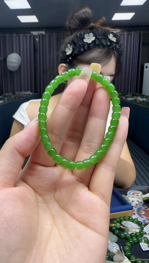 手串未镶嵌和田玉1
