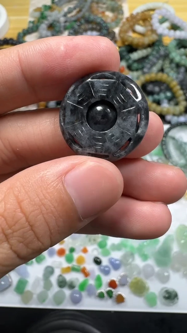 翡翠未镶嵌颈饰【闪购商品】 天然翡翠