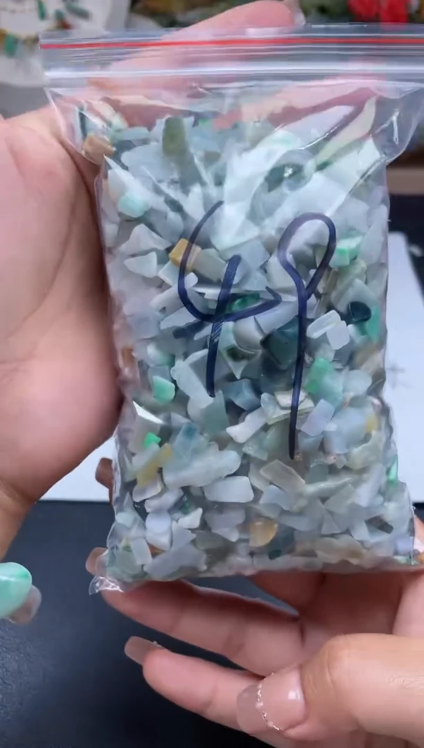 翡翠配石天然翡翠迷你500克49