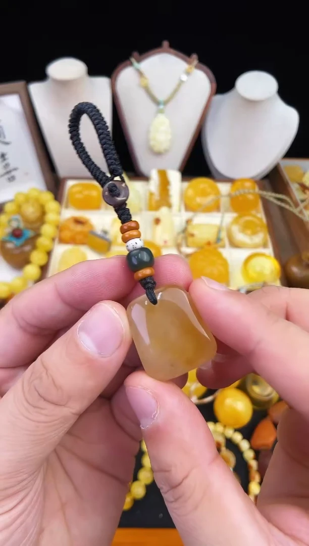 琥珀未镶嵌珠宝奇石柒月