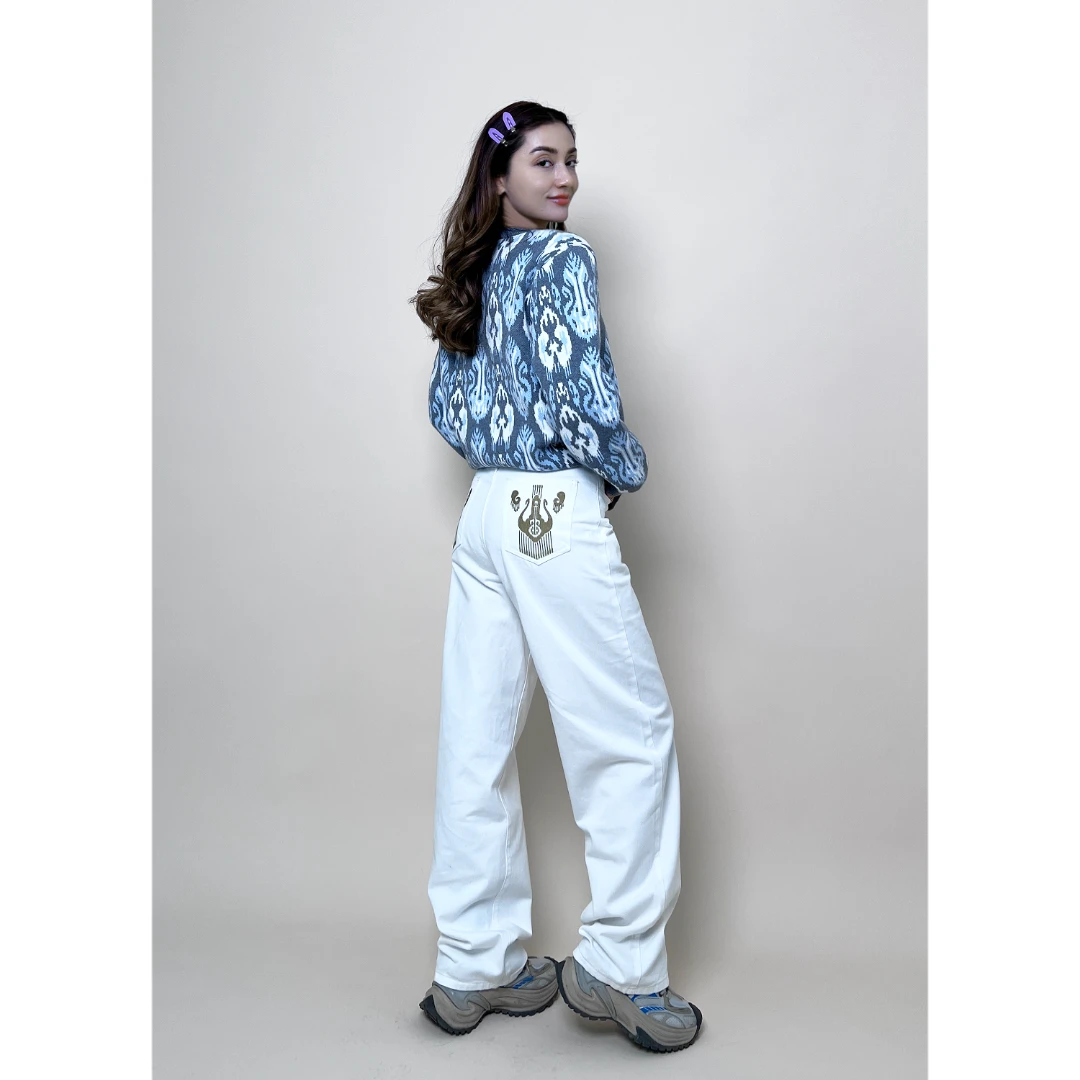 设计感后口袋印花白色高腰阔腿牛仔裤女加长款显高宽松休闲直筒裤