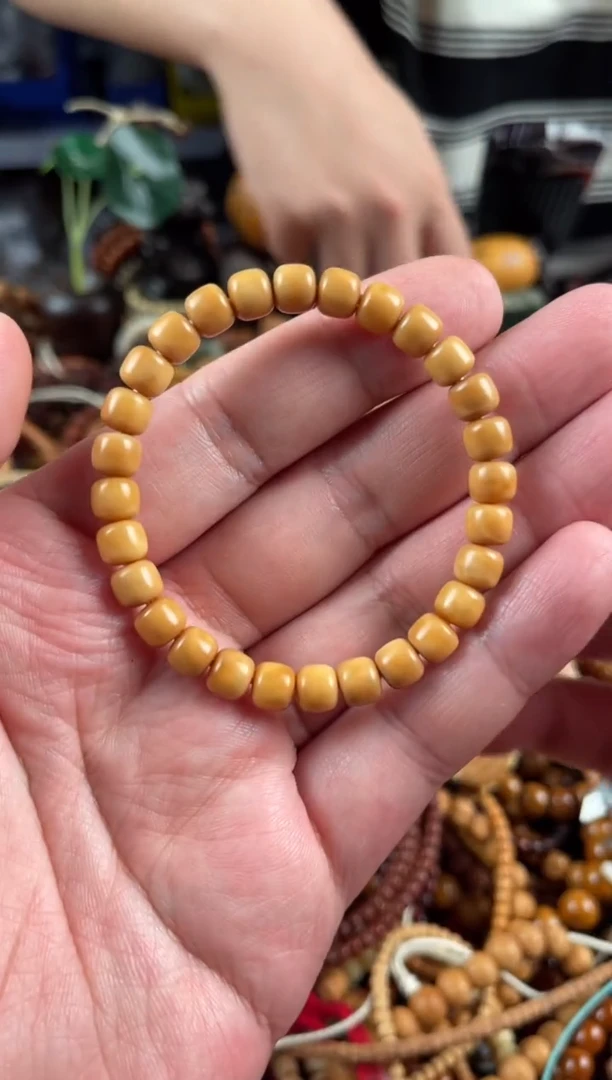 白玉菩提吊坠王胖子文玩工作室龙脊8*7左右老型