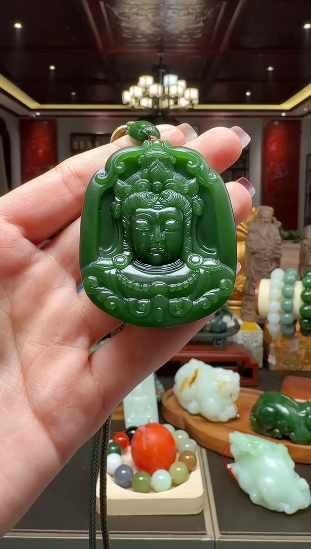 未镶嵌和田玉挂件by