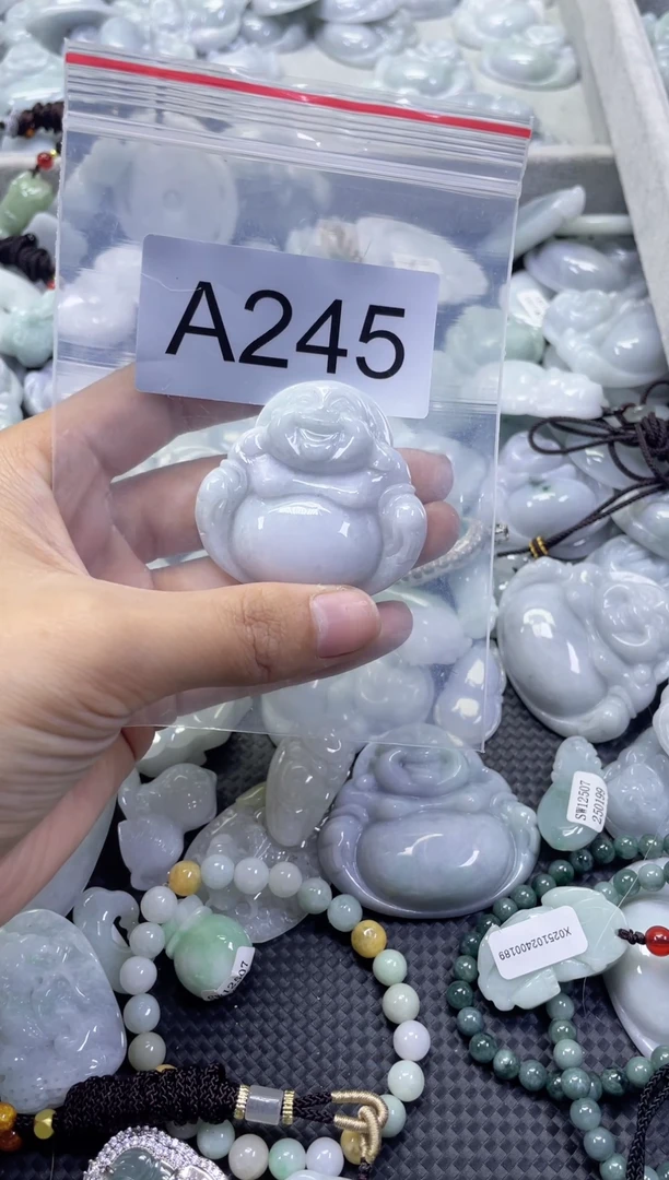 颈饰未镶嵌翡翠A245