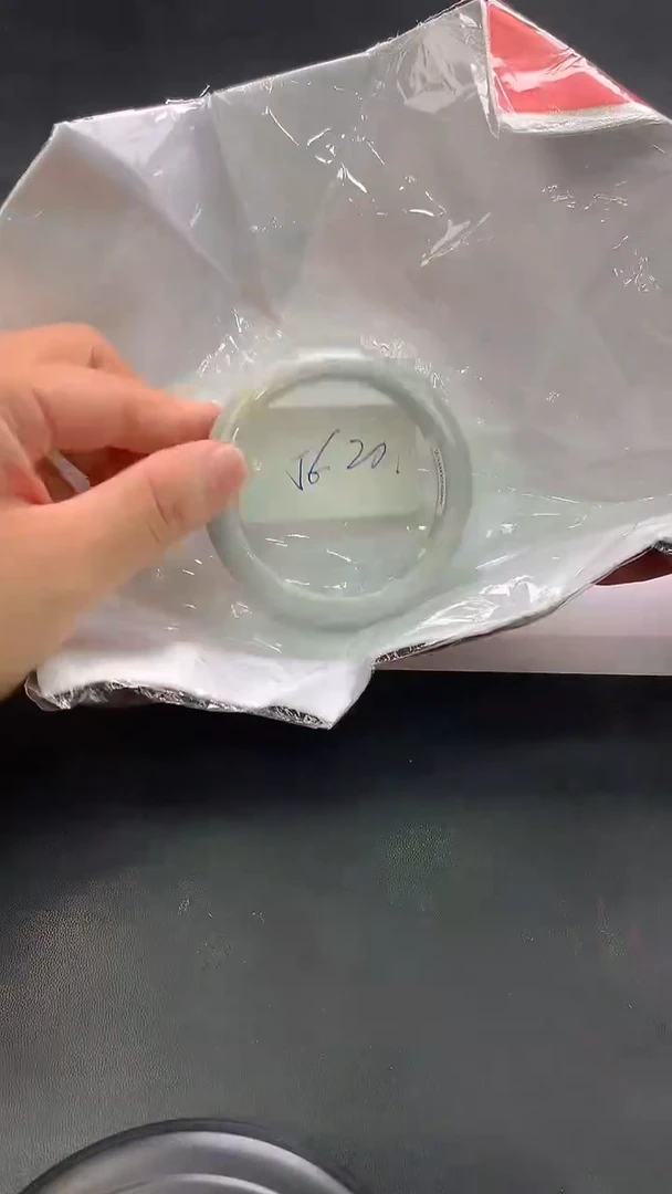 翡翠手镯未镶嵌3