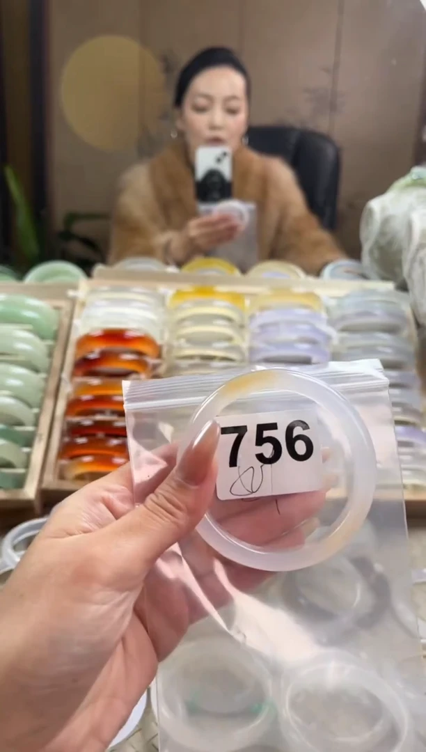 手镯玛瑙/玉髓未镶嵌756