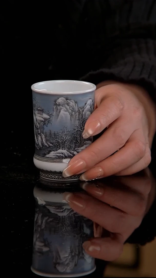 雾雪山坊墨彩堆白雪景山水闻香杯