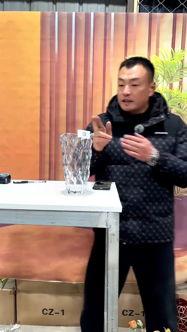 【闪购商品】玻璃136透明色小号树叶24高