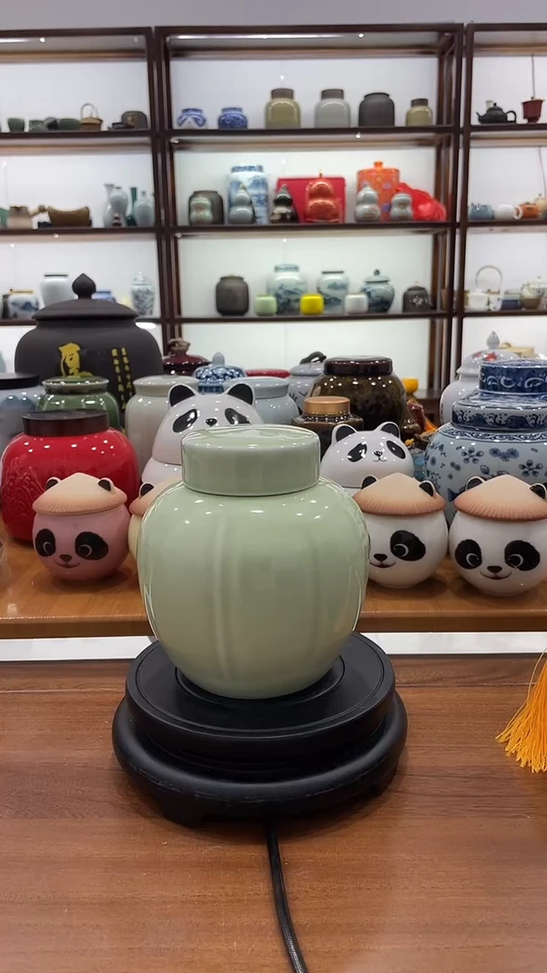 半斤装青瓷罐半斤装青瓷罐