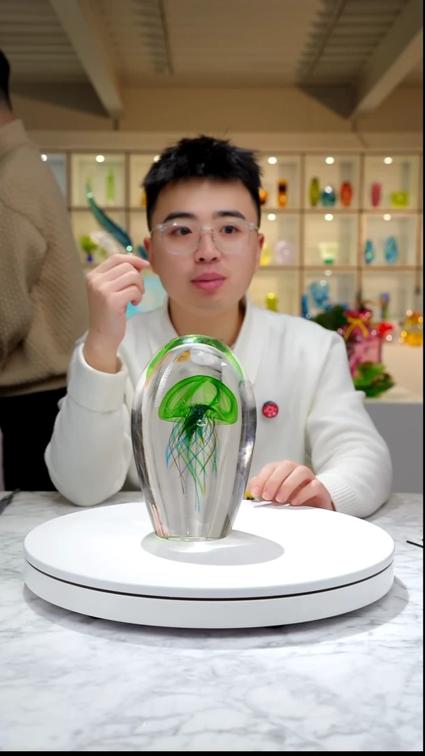手工艺品琉璃祖母绿单头水母设计款摆件