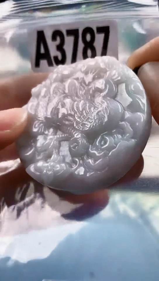 翡翠未镶嵌颈饰洪*天然翡翠吊坠挂件