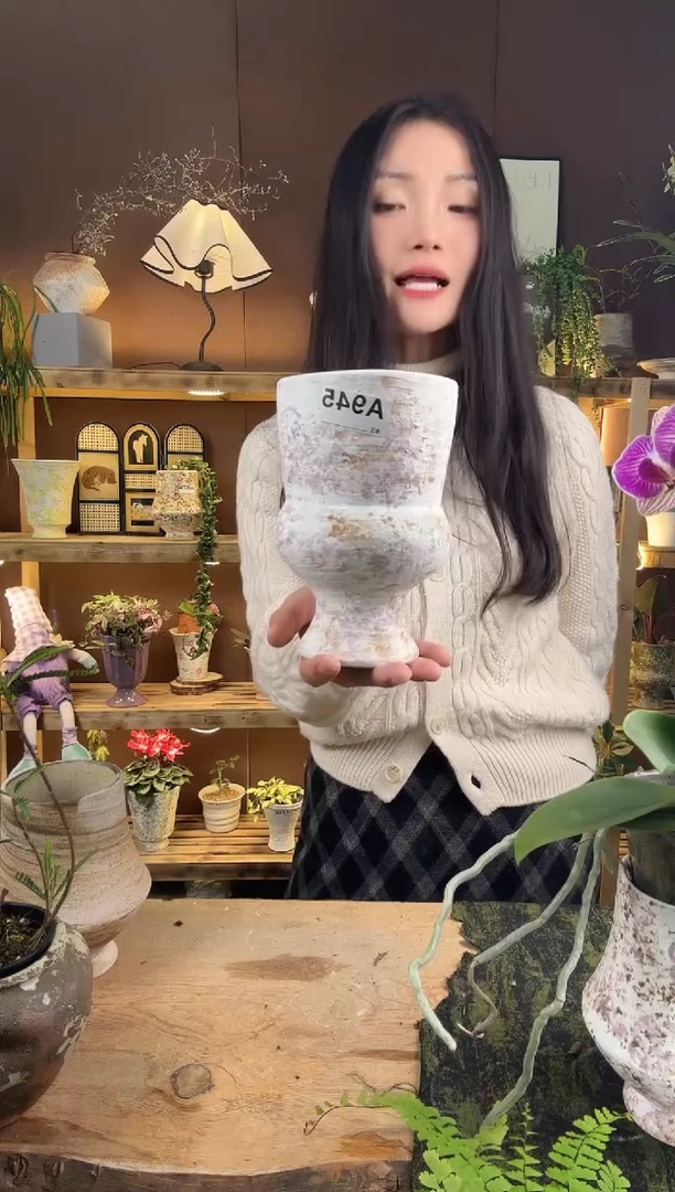 以实际为准编号 945景德镇手工手绘花盆