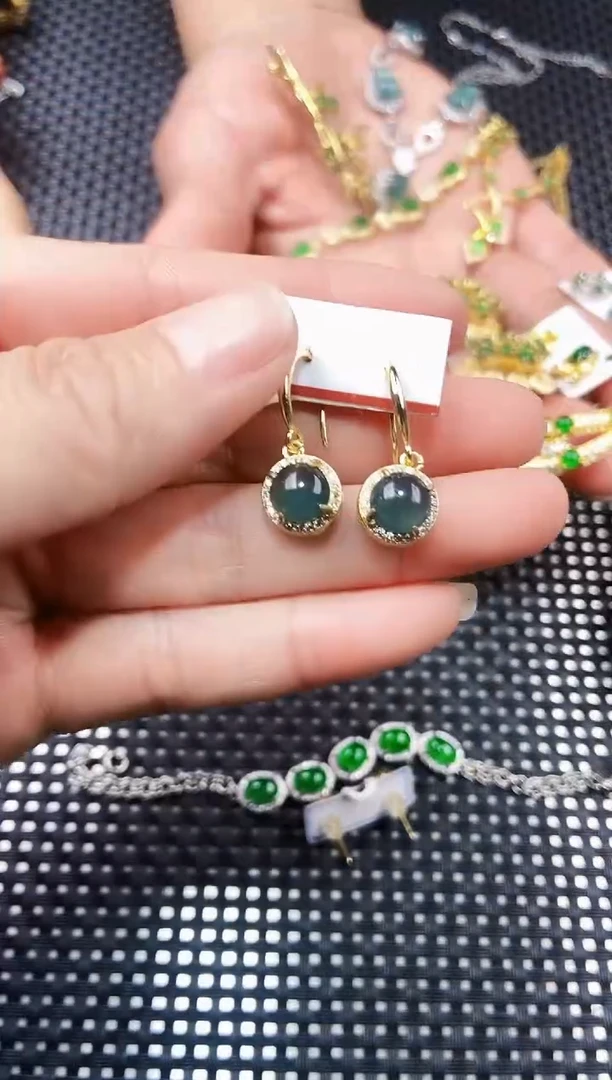 【闪购商品】翡翠耳饰未镶嵌111111111