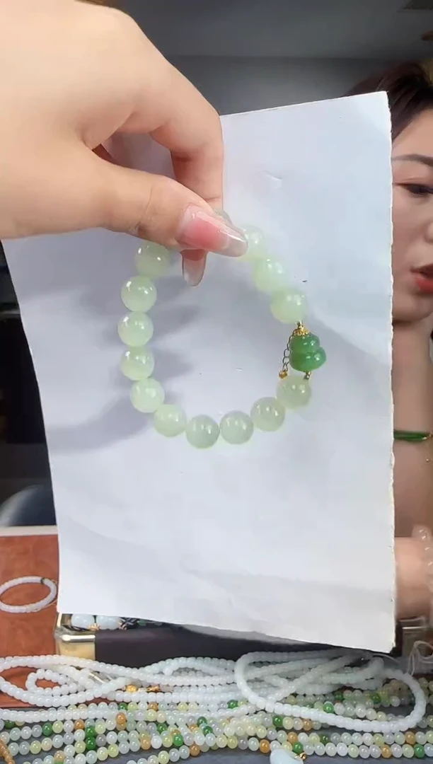 未镶嵌手链和田玉1